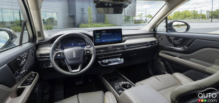 Lincoln Corsair Grand Touring 2023, intérieur